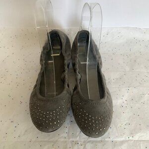 Stuart Weitzman Gray Suede Gunmetal Studded Ballet Flats Elastic Hold - Size 9.5